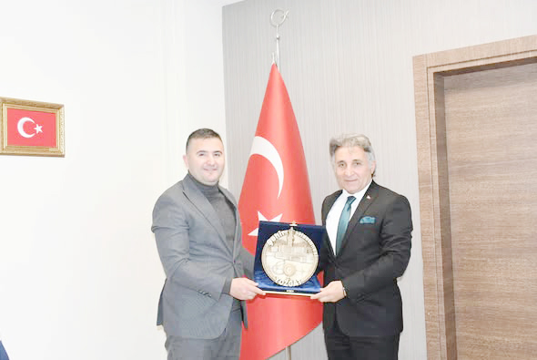 Başhekim Kozan’dan Defterdar Koçaş’a hayırlı olsun ziyareti