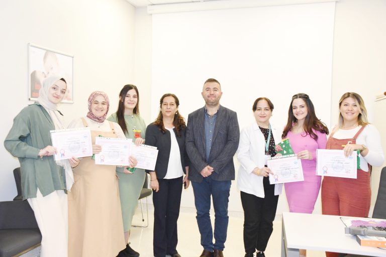 Şehir Hastanesinde gebe okulu mezuniyet töreni düzenlendi