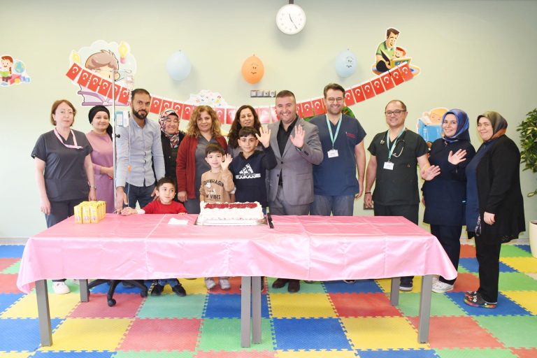 Dünya Çocuk Hakları Günü pastalı kutlandı