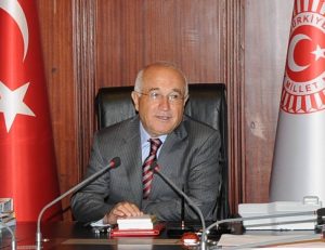 Cemil Çiçek’ten “Çözüm için önemli bir mesaj”