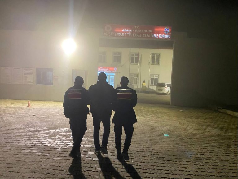 Jandarma FETÖ firarisini yakaladı