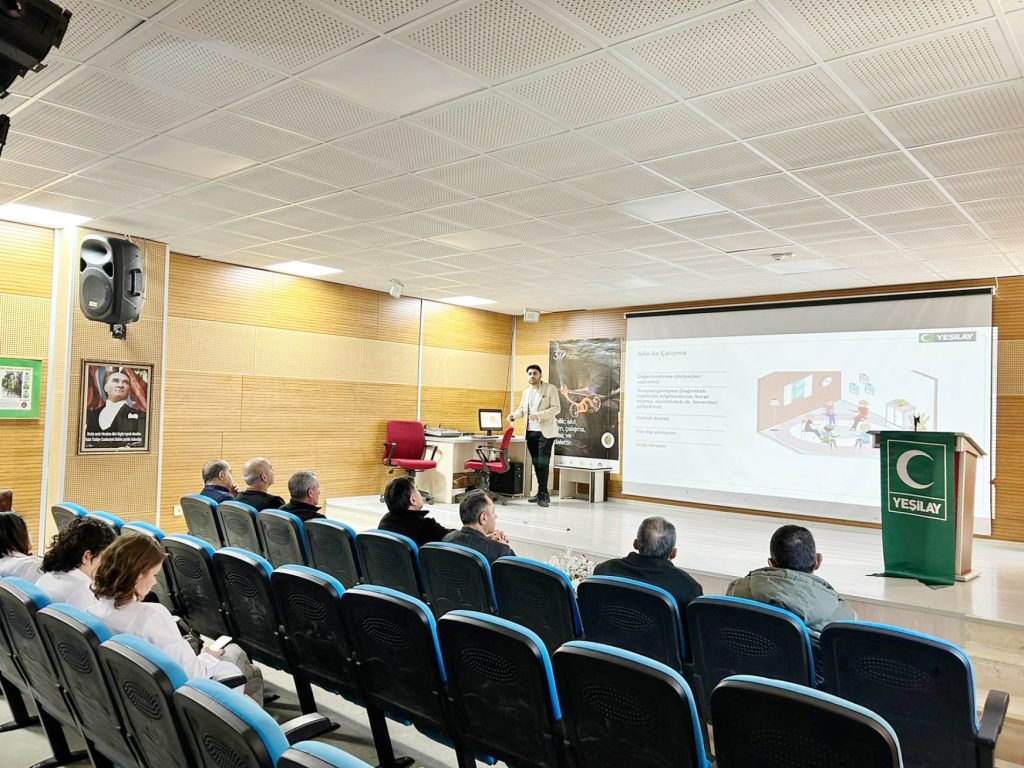 Öğrencilere bağımlılık konusunda farkındalık eğitim verildi