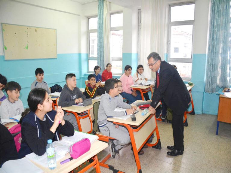 Altınkaynak ilçe ziyaretlerini sürdürüyor