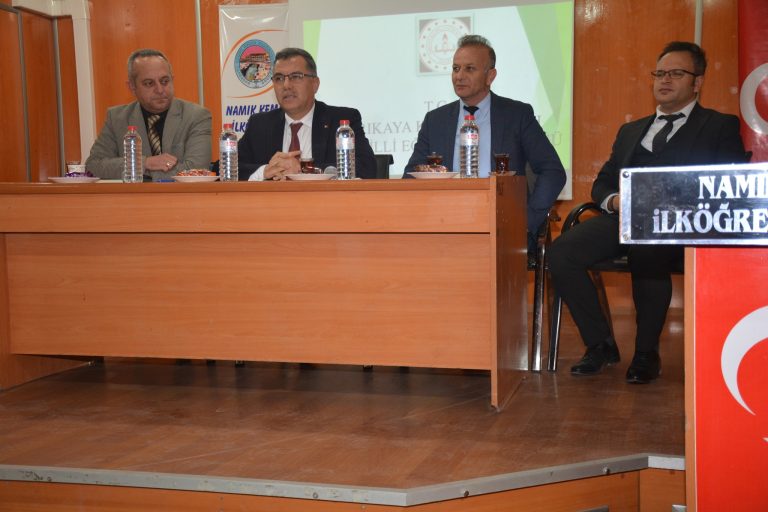 Altınkaynak, İlçelerde eğitim değerlendirmeleri yaptı