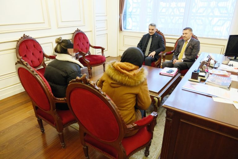 Vali Özkan, vatandaşların taleplerini dinledi