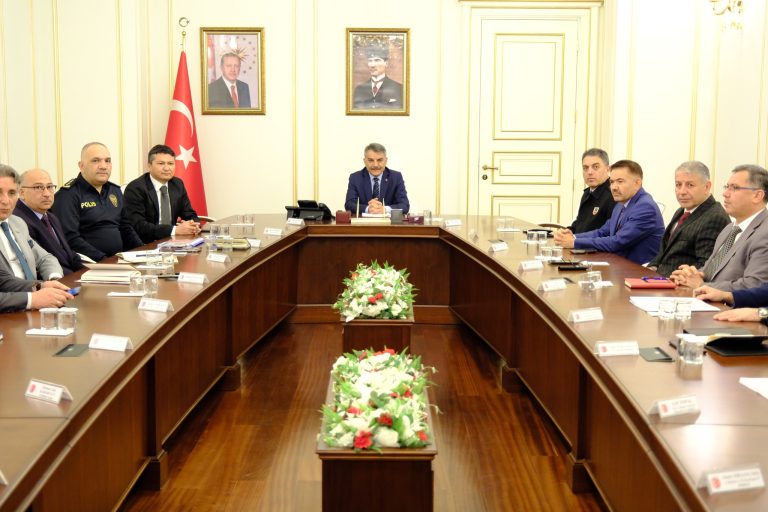 Yılbaşı tedbirleri toplantısı yapıldı
