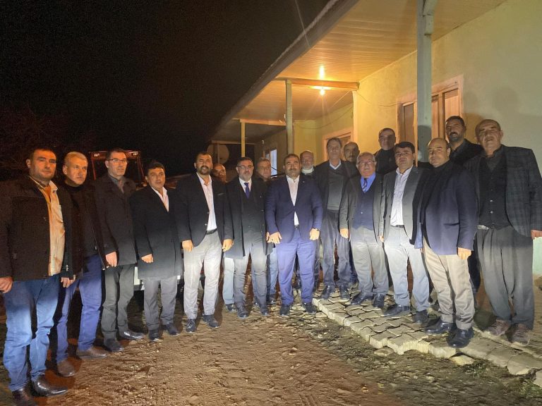 Başkan Altuntaş, Hacıçeşmesi Köyü’nde muhtarlarla bir araya geldi