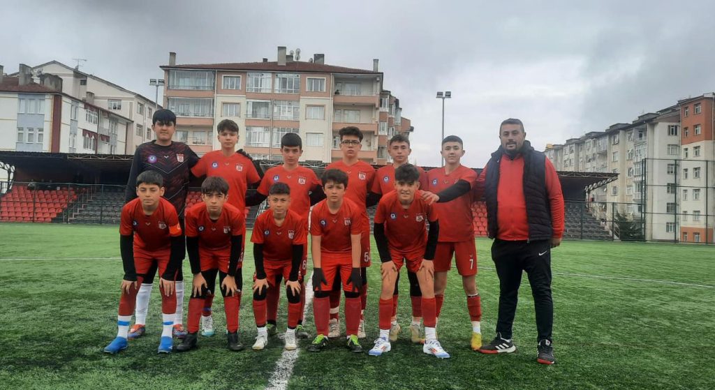 Aydoğmuş’tan hakemlere sert tepki