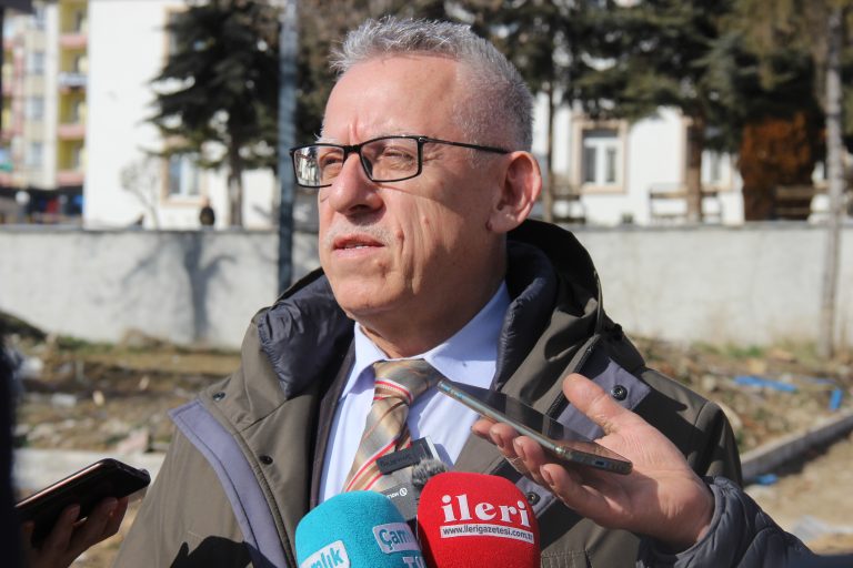 Cumhuriyet Parkı Projesi yeniden başladı