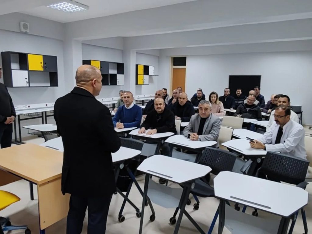 Öğretmenlere Dijital Beceri Eğitimleri verildi
