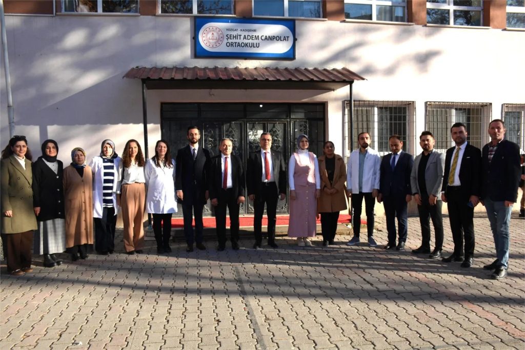 Altınkaynak, Kadışehri’nde öğrenci ve eğitimcilerle bir araya geldi