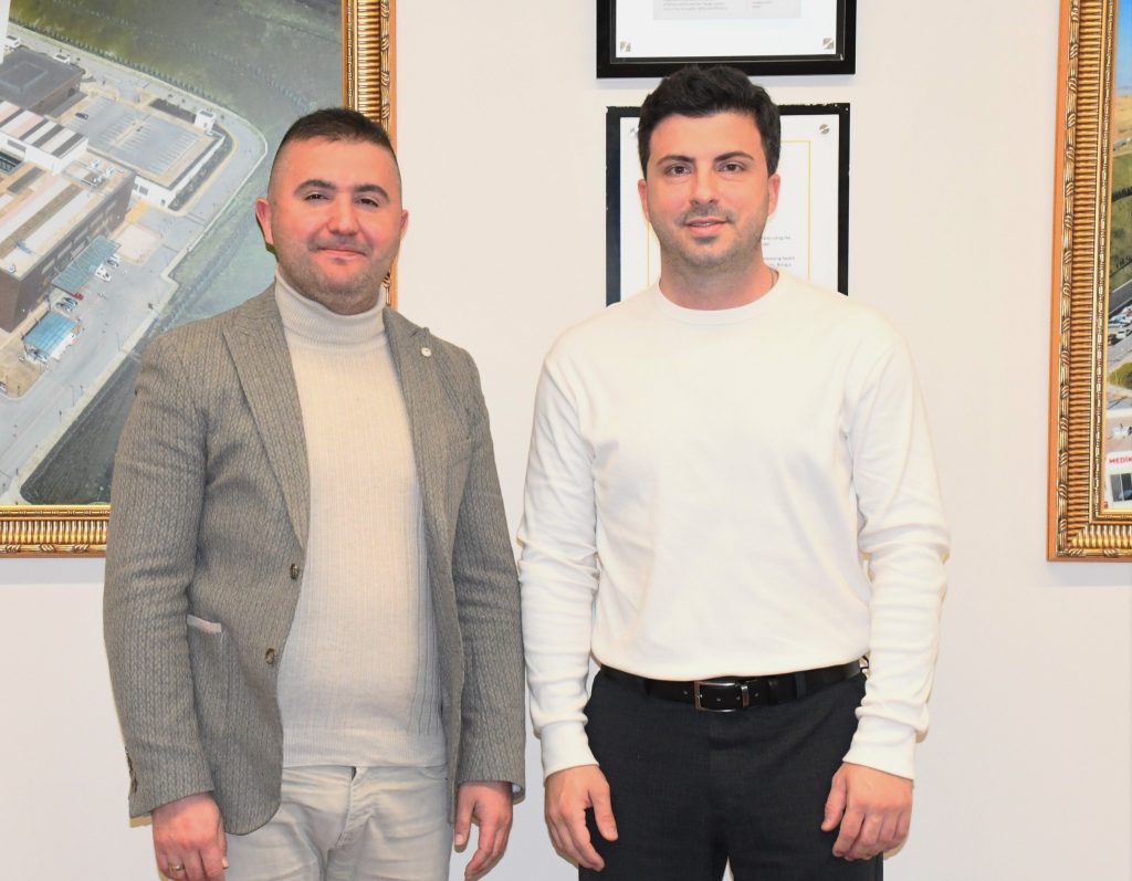 Gastroenteroloji hekimi Op. Dr. Parlar hasta kabulüne başladı