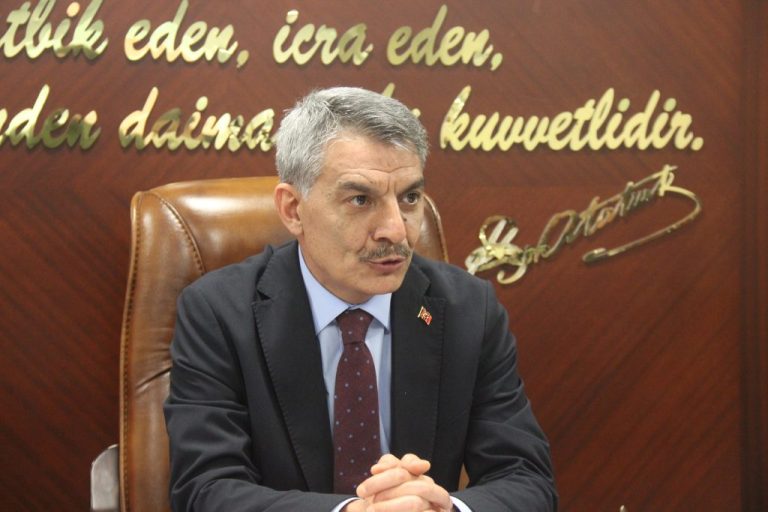 Vali Özkan: “19 Mayıs, kurtuluş meşalesinin yakıldığı gündür”