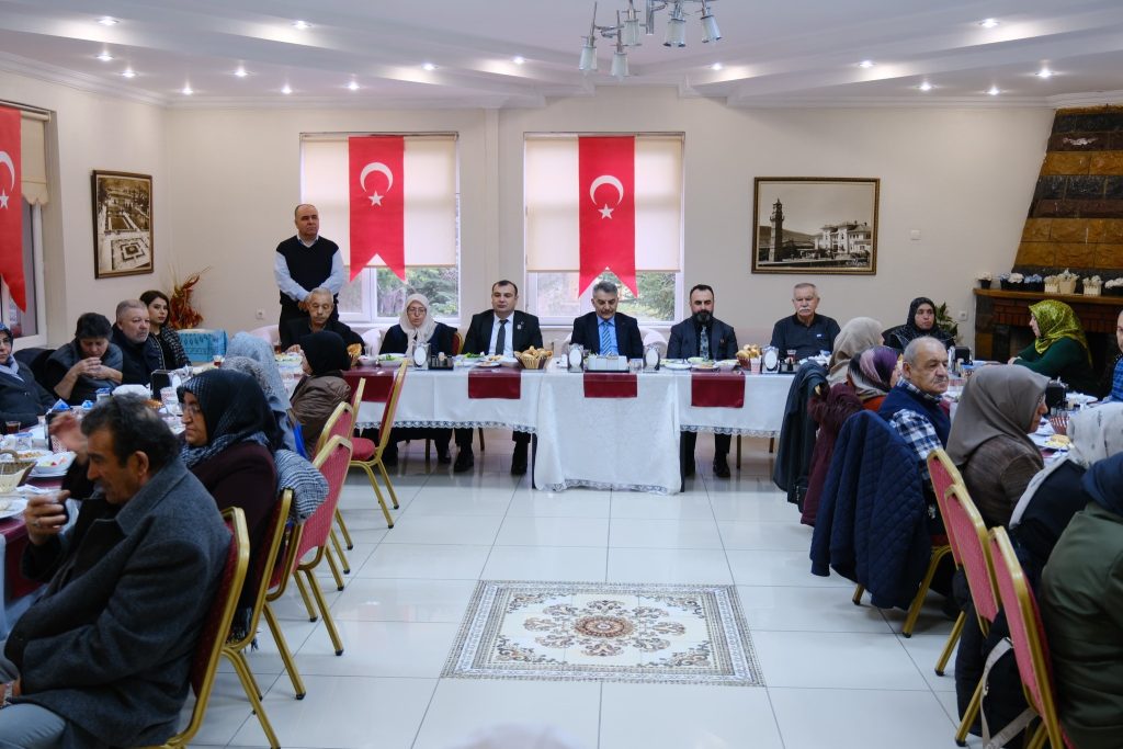 Vali Özkan, Şehit Ailelerini ve Gazileri ağırladı