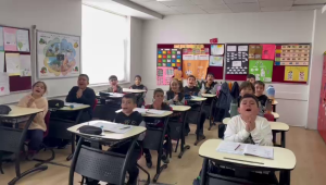 Öğrencilerden “Vali Amca”ya neşeli tatil isteği