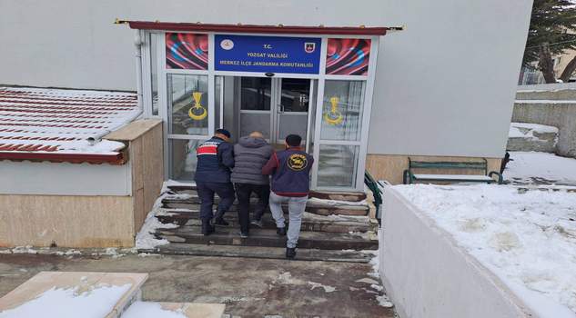 Aranan 3 şahıs yakalandı