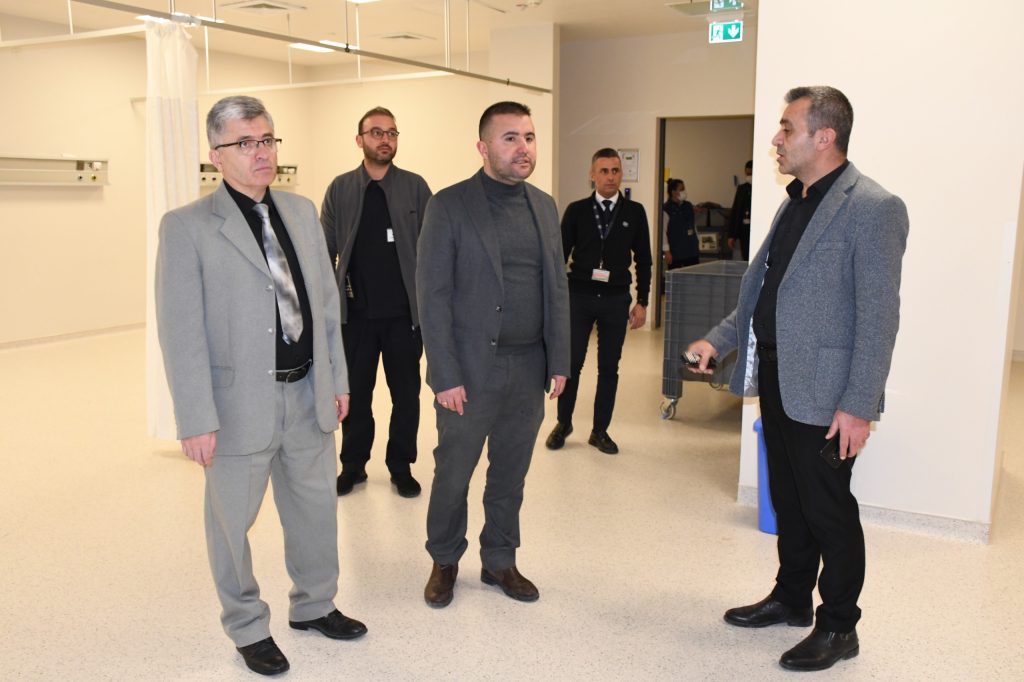 Yoğun bakım yatak sayısı artırıldı