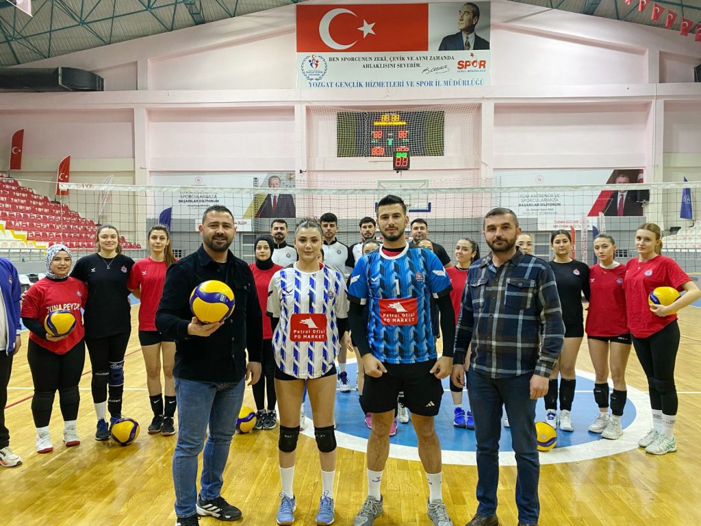 Bölgesel Voleybol Ligi’nde başarıya koşuyor