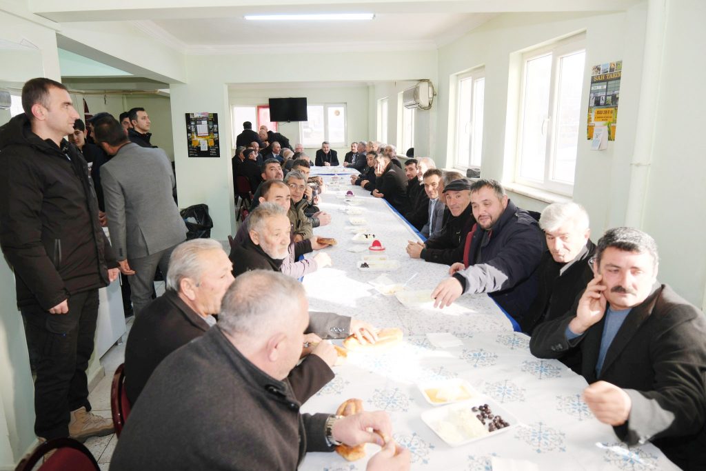 Özkan, Köy Muhtarları Derneği’ni ziyaret etti