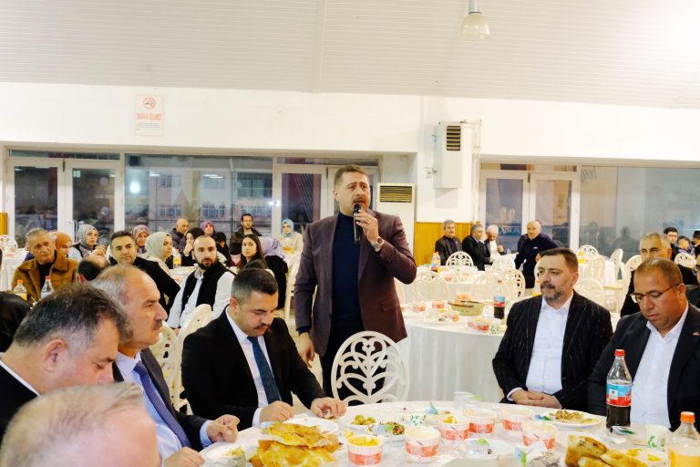 Sedef, Akdağmadeni’nde iftarda buluştu