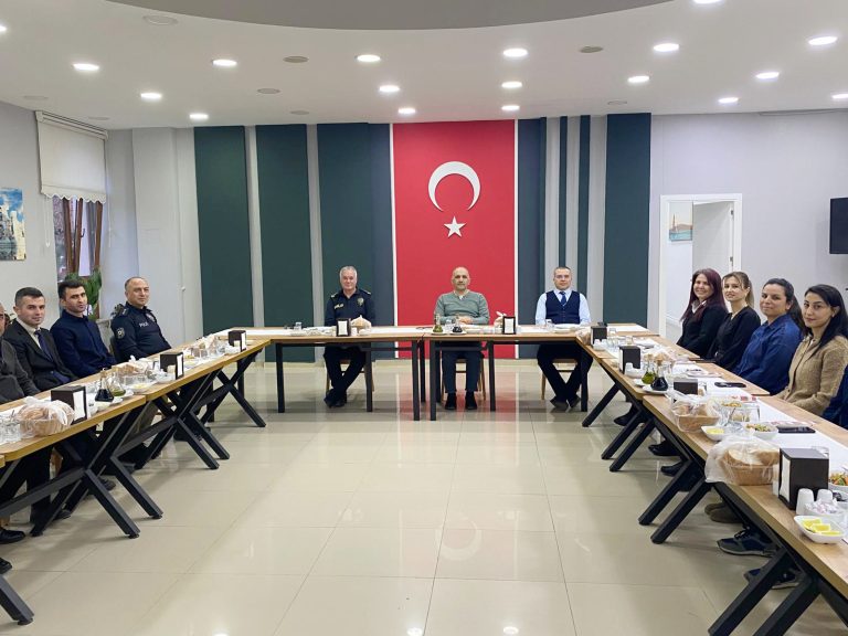 Tecimer, iftarda personeliyle bir araya geldi