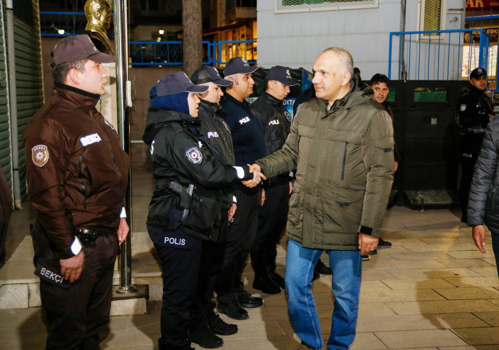 Tecimer’den Kadir Gecesi personellerine moral ziyareti