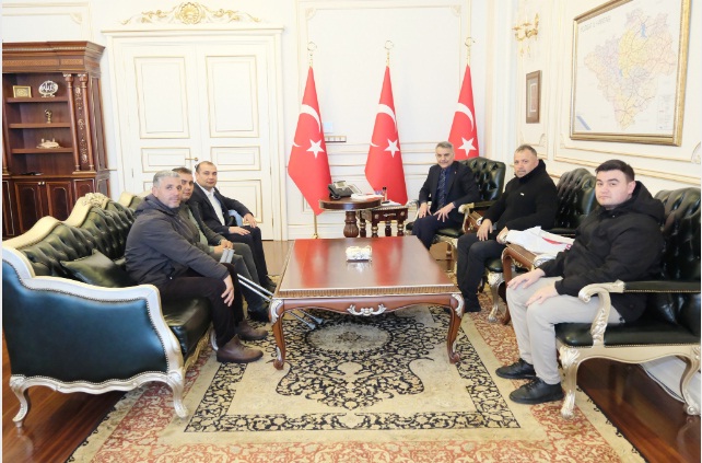 Şehit Aileleri ve Gazilerden Vali Özkan’a ziyaret