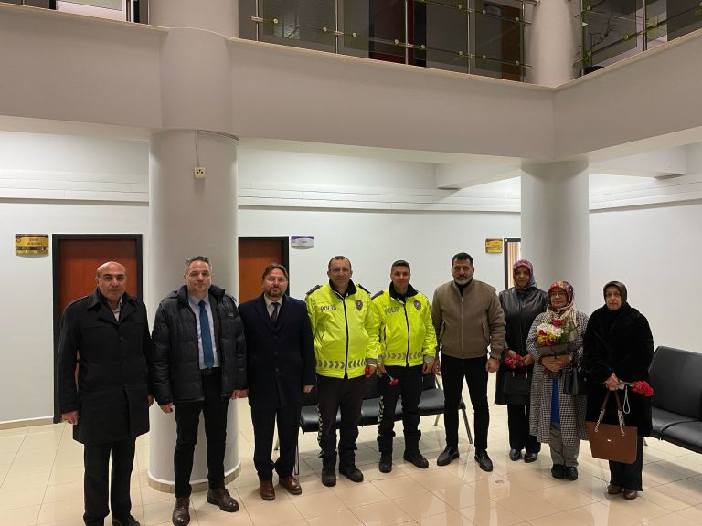 AK Parti’den Emniyet teşkilatına ziyaret
