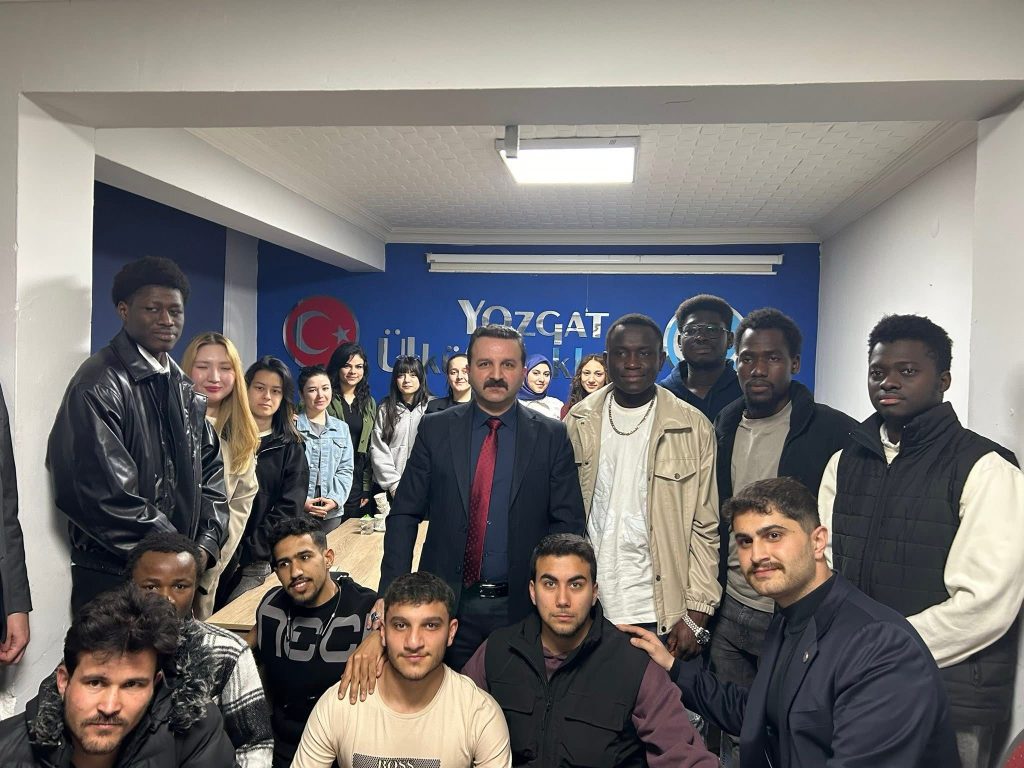 Ülkü Ocakları’ndan uluslararası öğrencilere sıcak karşılama