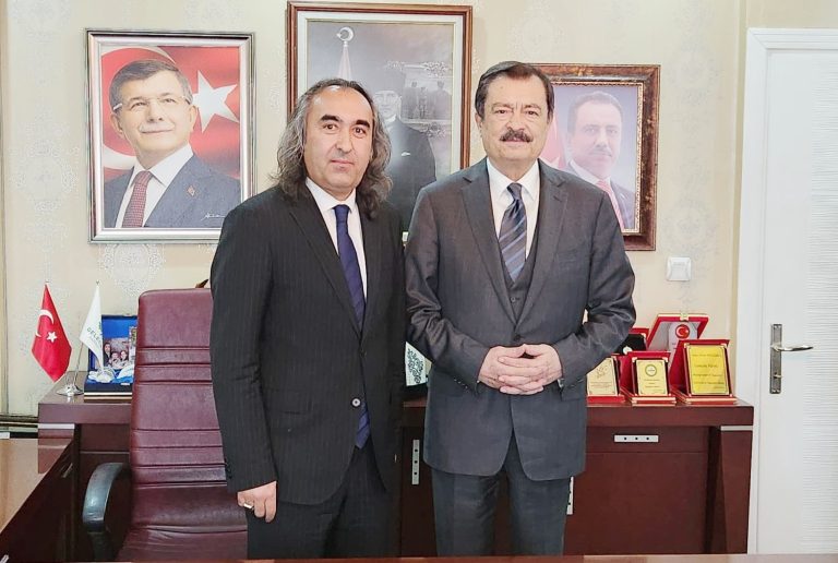 Kayalar’dan  Gelecek Partisine ziyaret