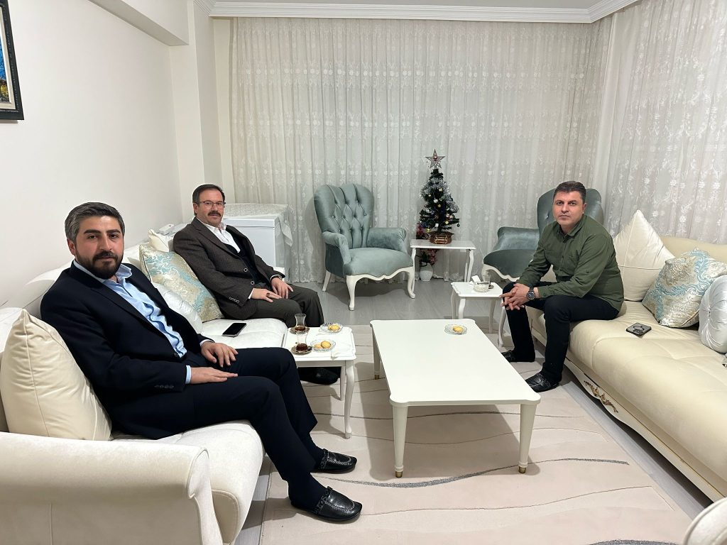 Başkan Kandemir’den Özer’e geçmiş olsun ziyareti