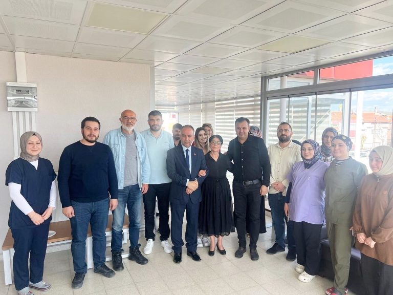 Ulu çınara vefa dolu kutlama