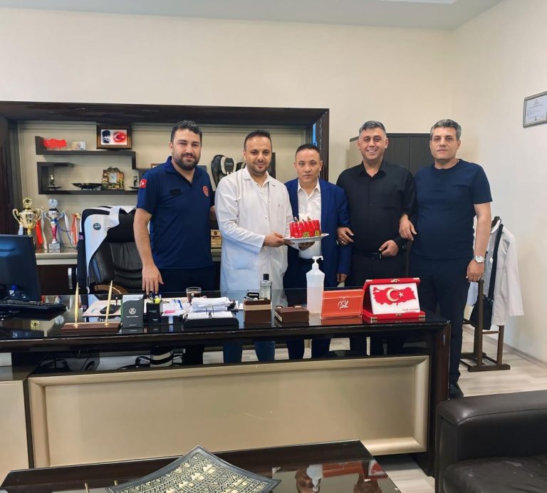 Başhekim Demir’e unutulmaz yaş günü