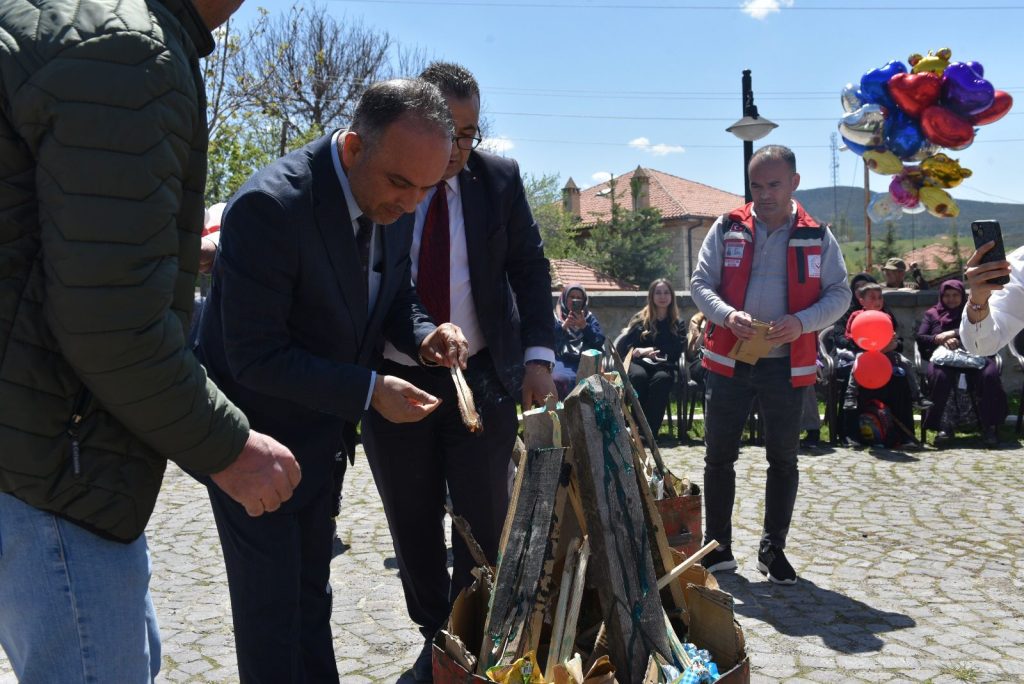 “Akdağmadeni’nde Hıdırellez coşkuyla kutlandı”