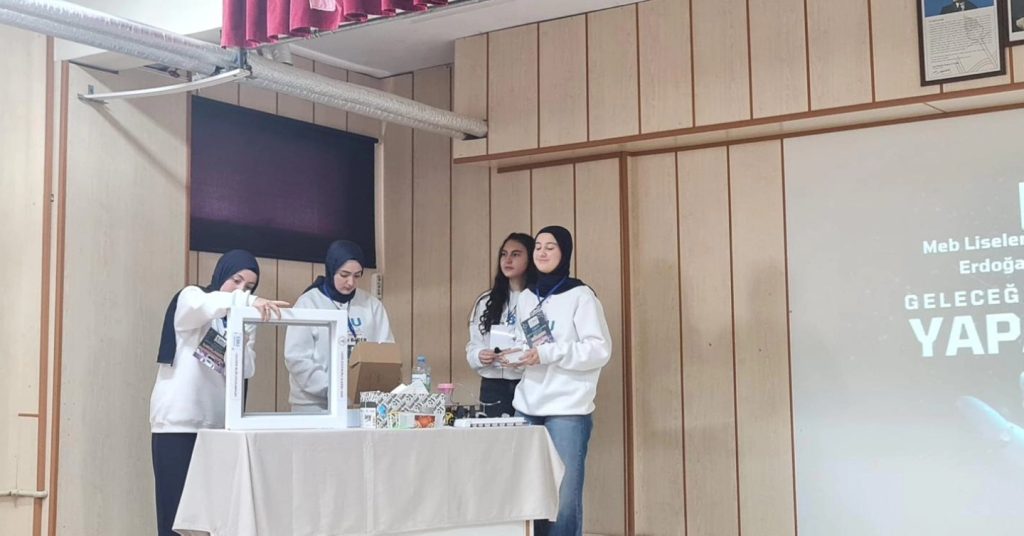 Fen Liseleri “Yapay Zekâ” konulu bilim programında buluştu