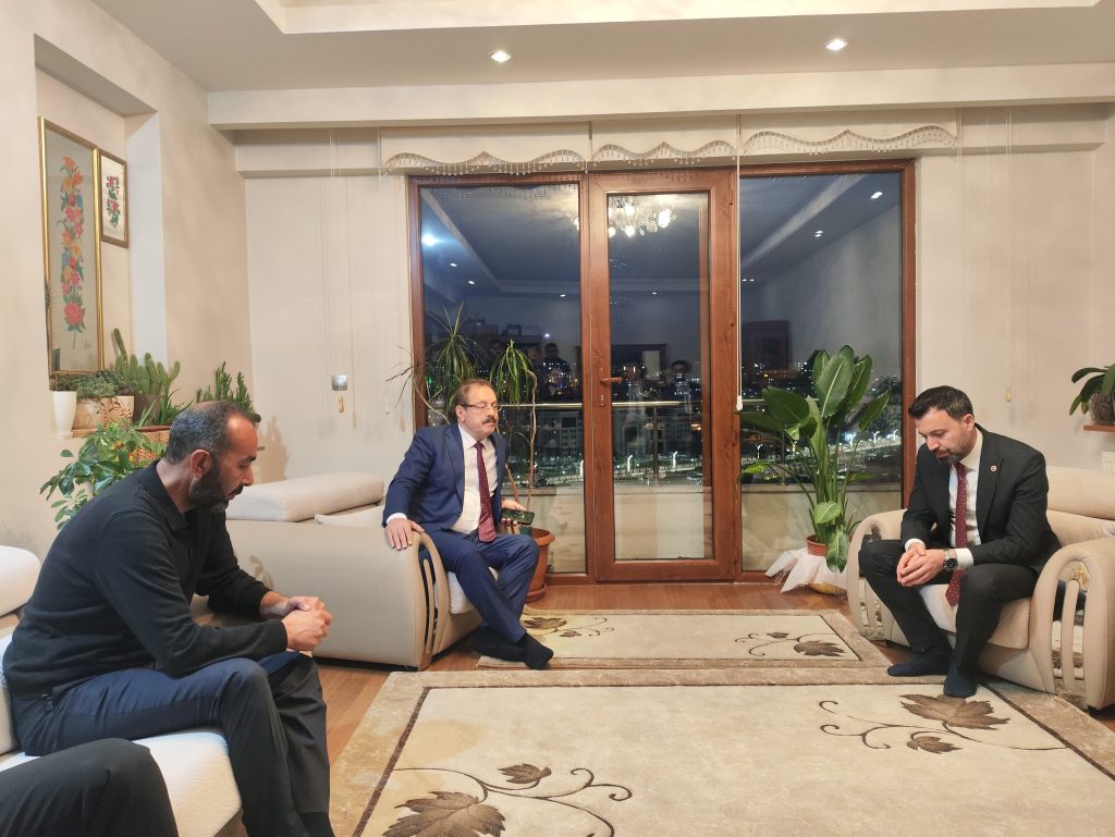 Akgül ve Şahan’dan Lekesiz’e taziye ziyareti