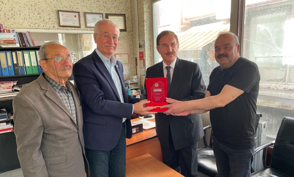 Yozgat Eski Valisi Önal’dan gazetemize ziyaret