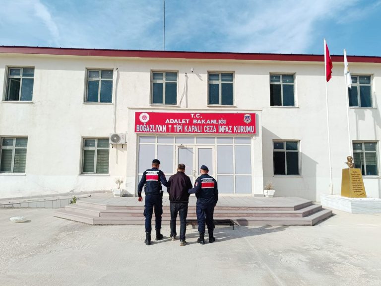 Cinayet hükümlüsü yakalandı