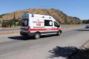 Yozgat’ta trafik kazası:1 kişi öldü 2 kişi yaralandı