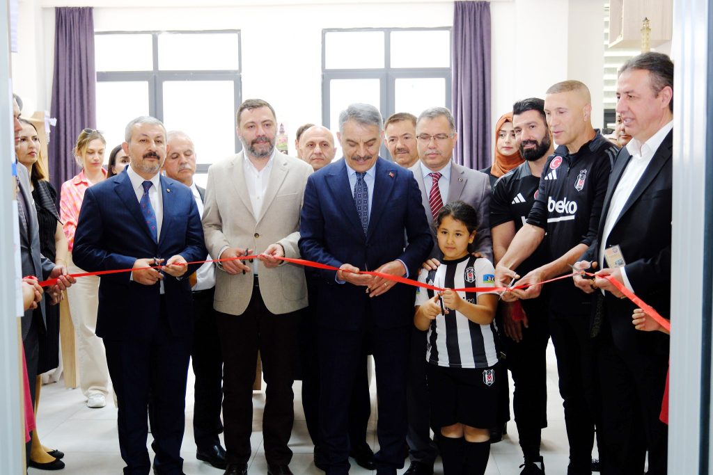 Beşiktaş Spor Kulübü Kütüphanesi açıldı