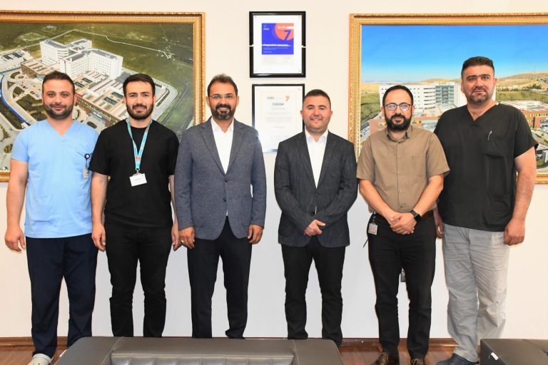 Eroğlu: “Emek için sahadayız”