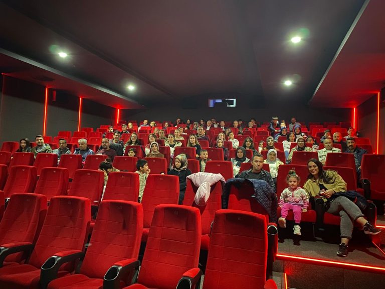 SGK çalışanları sinema etkinliğinde bir araya geldi