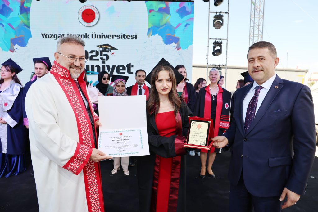 Bozok’ta mezuniyet coşkusu devam ediyor