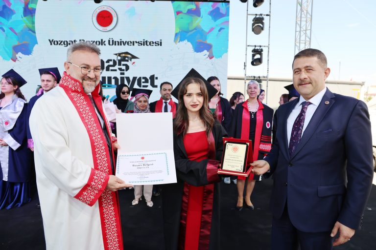 Bozok’ta mezuniyet coşkusu devam ediyor