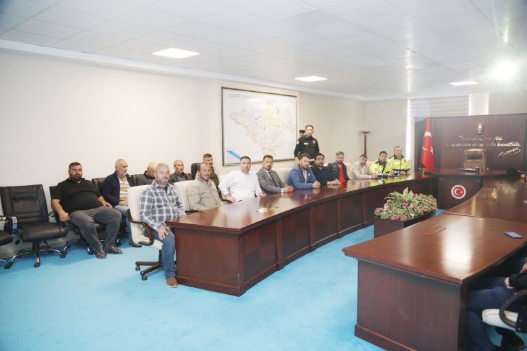 Ağır vasıtalara trafik kuralları hatırlatıldı