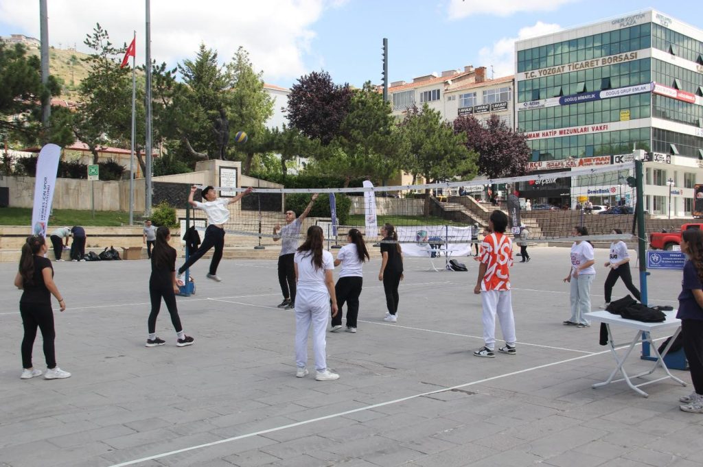 Cumhuriyet Meydanı’nda Spor Şöleni