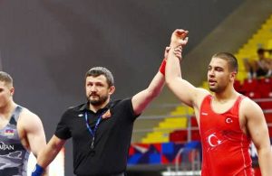 Enes Uzun, Avrupa üçüncüsü oldu