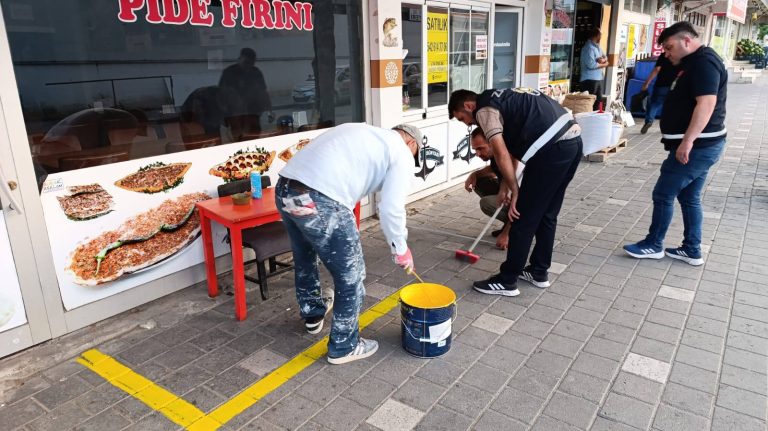 Kaldırım işgallerine karşı sarı çizgi uygulaması başlatıldı