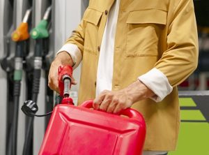 Bidonla akaryakıt almak için izin belgesi gerekiyor