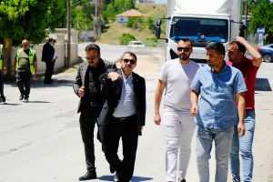 Akdağmadeni’nde Şarkışla Yolu yenileniyor